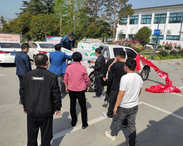 周口市通用鼓風機有限公司慰問防疫工作人員